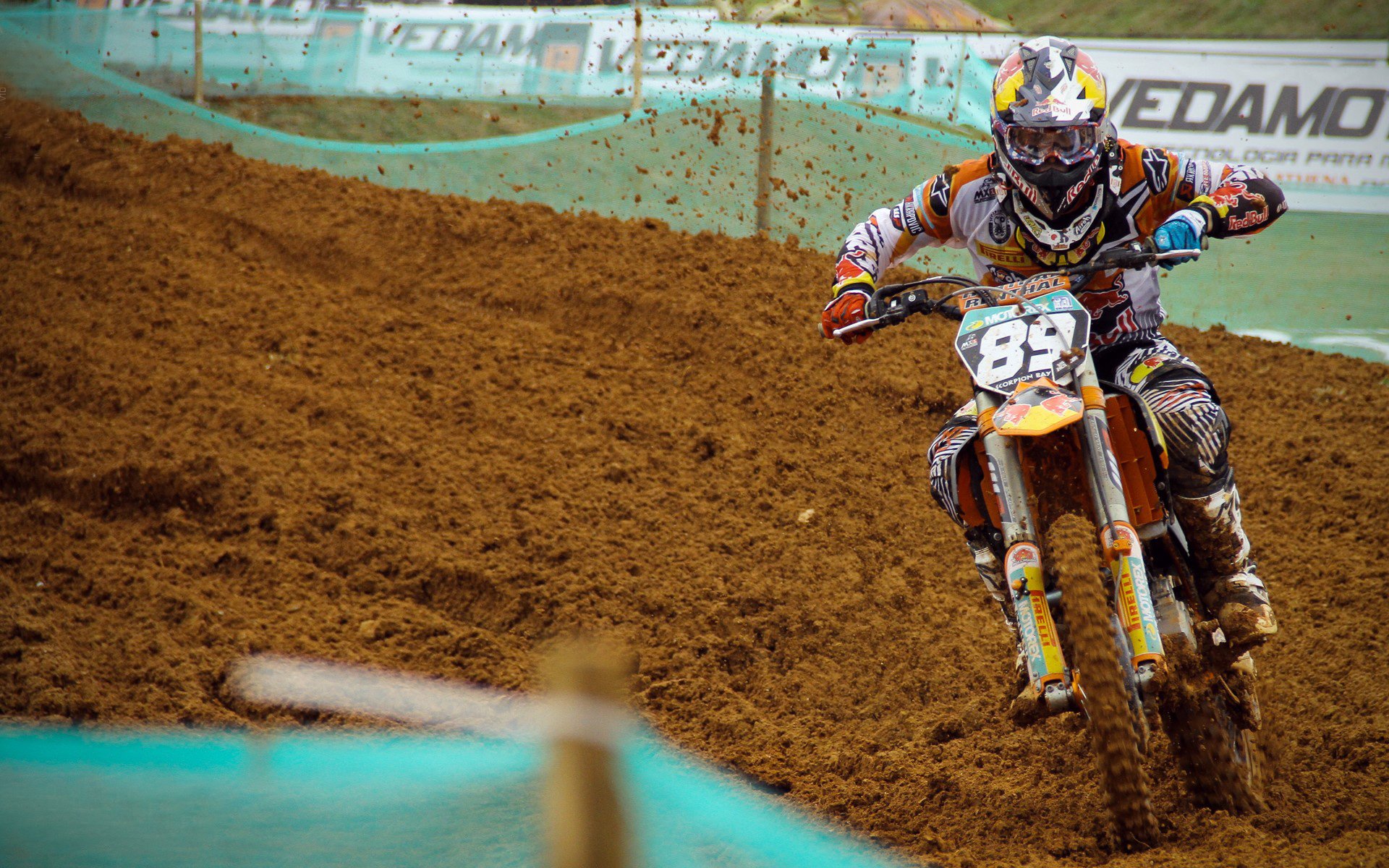 勇士外线手感火热，迅速重振士气，勇士内线